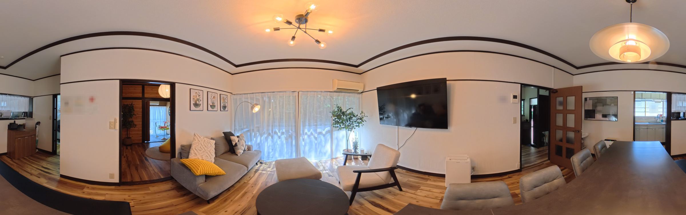 室内をぐるりと見渡せる360度写真